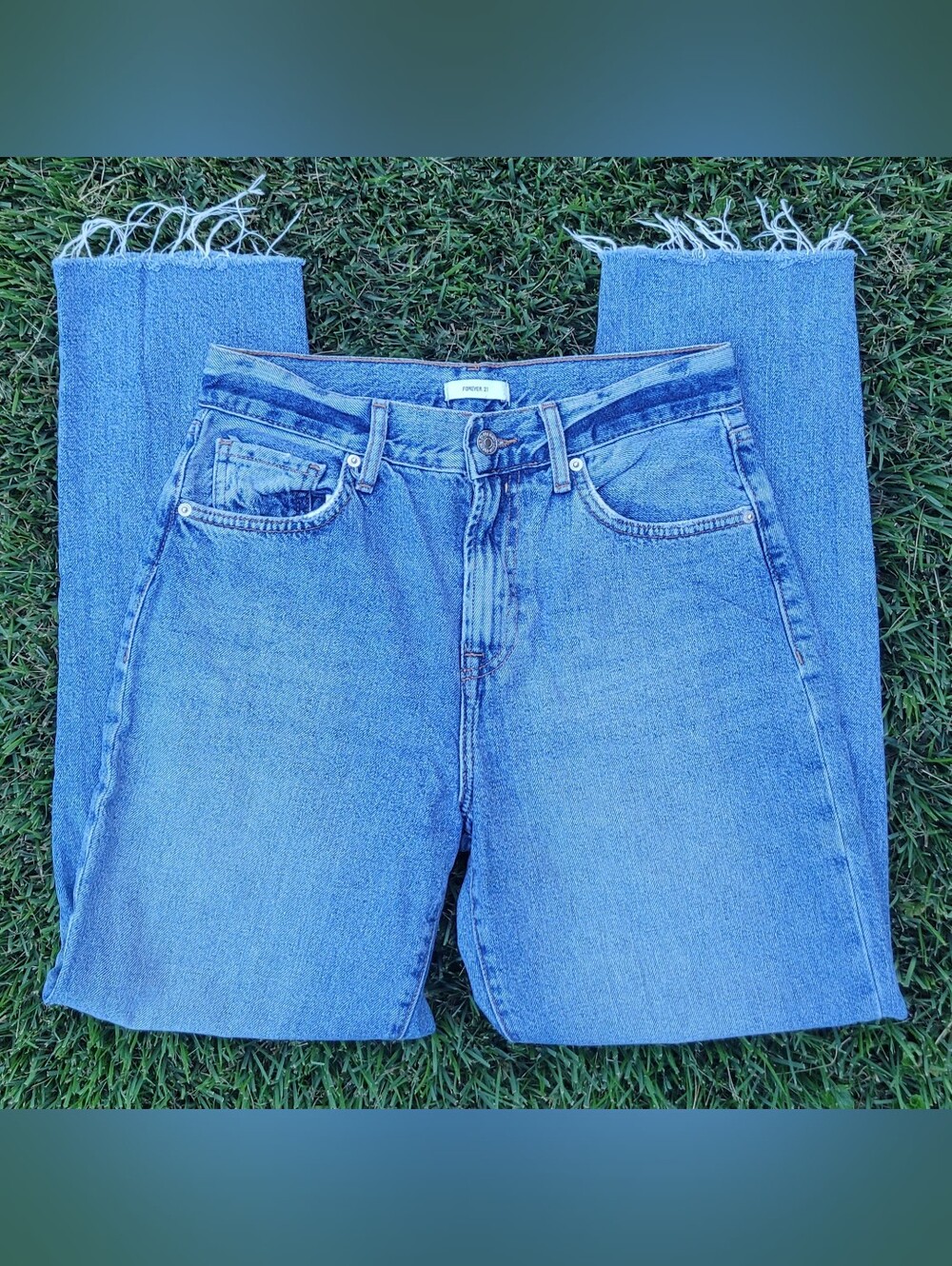 Forever 21 Tapered Straight Womens Jeans Fringe Hem Size 27, Measures 28x29